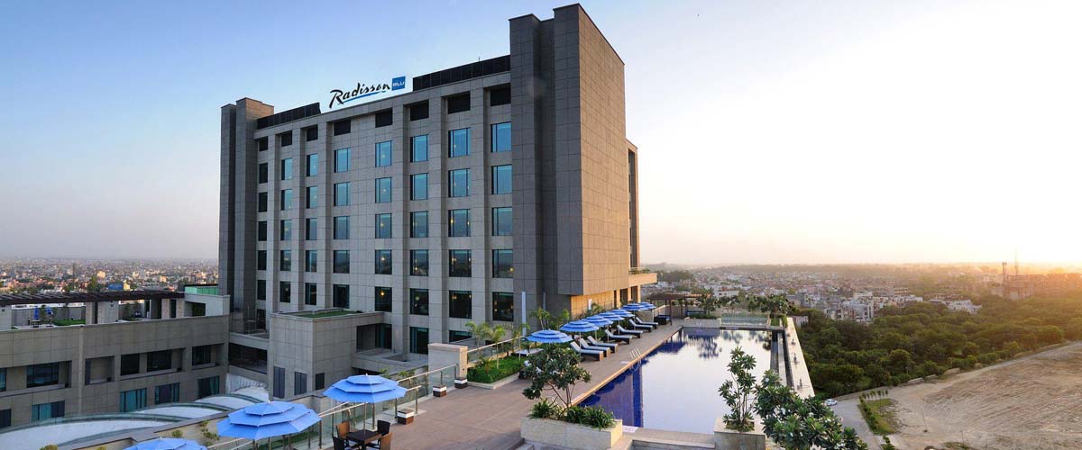 Escort in Radisson Blu Hotel Paschim Vihar