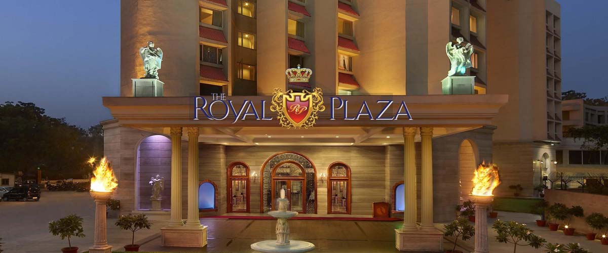 Escort in Royal Plaza Hotel